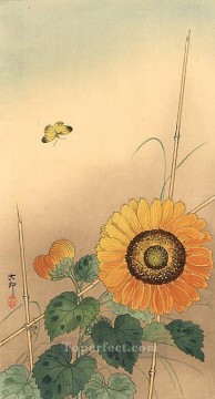 フラワーズ Painting - 小さな蝶とひまわり 大原古邨の花飾り